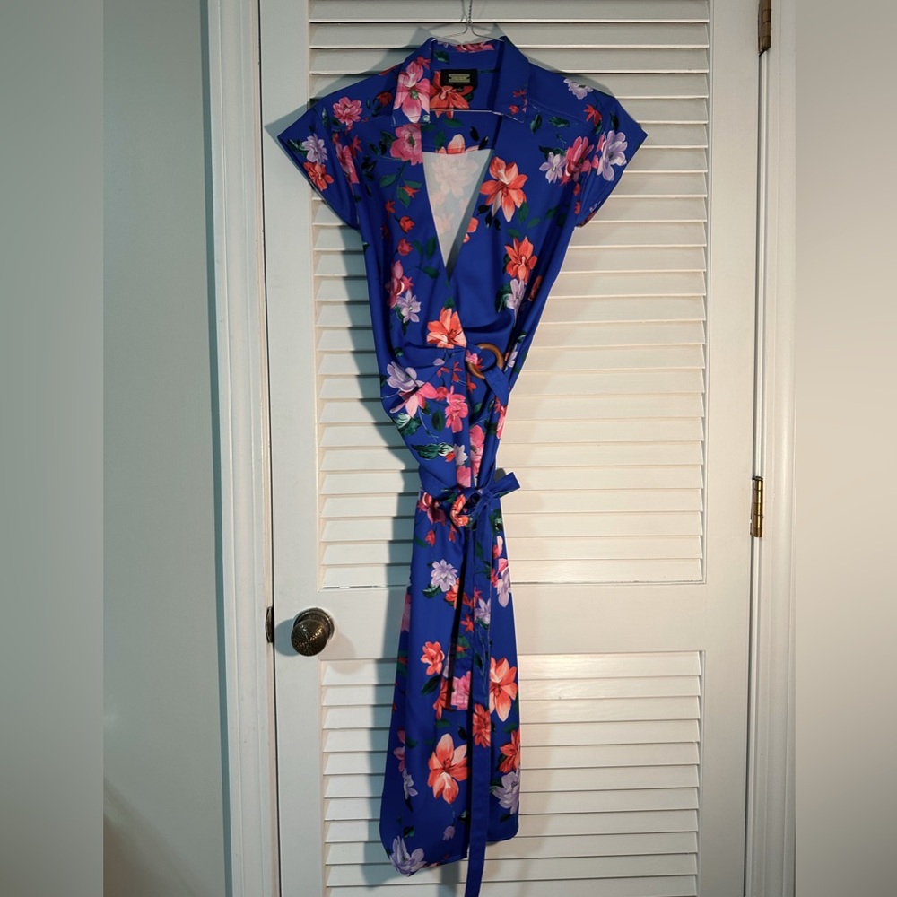 Alexia Admor wrap dress